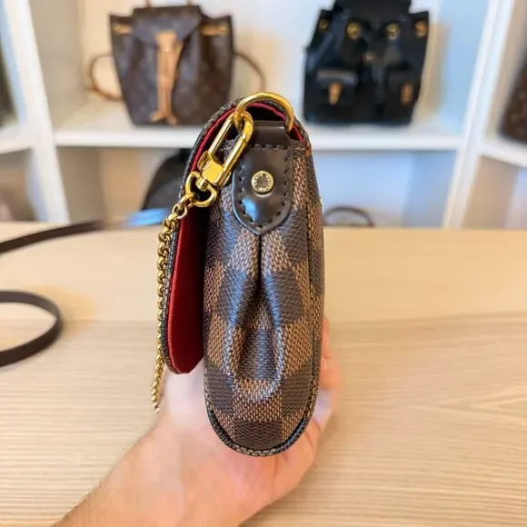 Louis Vuitton Favorite PM Damier Ebene - Picture 4 of 16